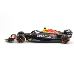 Bburago 18-38083 - Modellauto - Red Bull Racing F1 RB19 Perez #11 (mit Helm, Maßstab 1:43) Formel 1