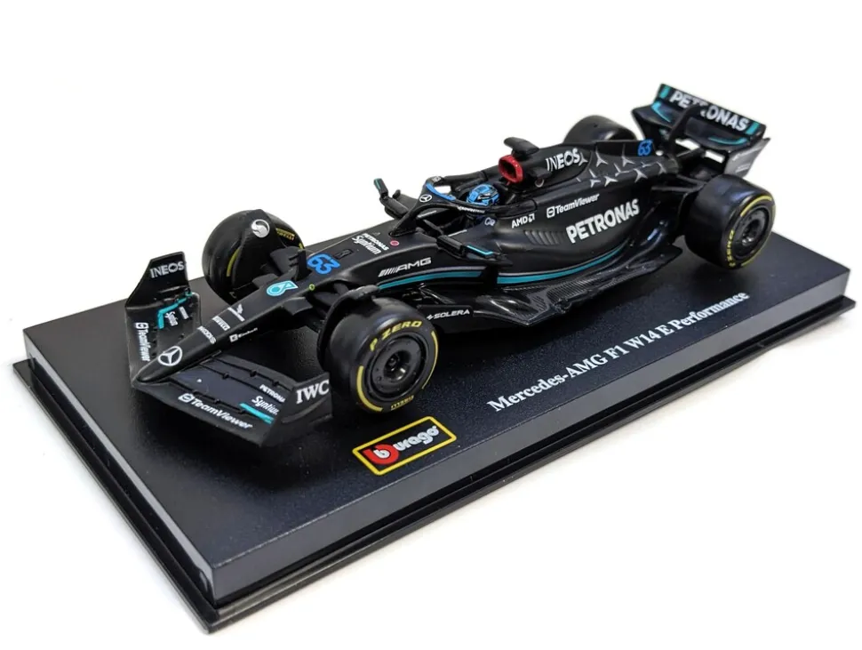 Bburago 18-38081R - Modellauto - F1 Mercedes AMG W14 '23 #63 Russel (mit Helm, Maßstab 1:43)