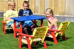 dobar Mehrfarbige Kindersitzgarnitur mit Tisch
