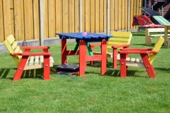 dobar Mehrfarbige Kindersitzgarnitur mit Tisch