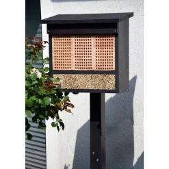 Dobar Profi-Insektenhotel, inkl. Pfahlständer und 3 Lärche-Nistblöcken
