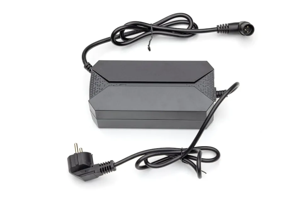 Econelo E-Seniorenmobil Yogi-IQ, Lithium-Akku, 3-Rad, 1000 Watt, Schwarz