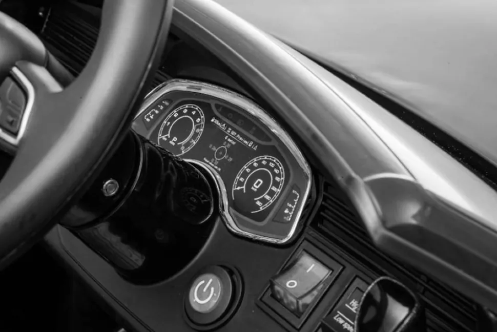 ES-Toys Kinder Elektrofahrzeug Audi RS Q8 lizenziert Kunstledersitz EVA-Reifen grün