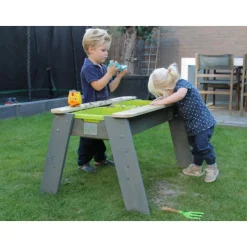 EXIT Aksent Sand- und Wassertisch mit Sonnenschirm und Gartenwerkzeugen