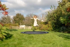 EXIT InTerra ebenerdige sports Trampolin ø244cm - schwarz