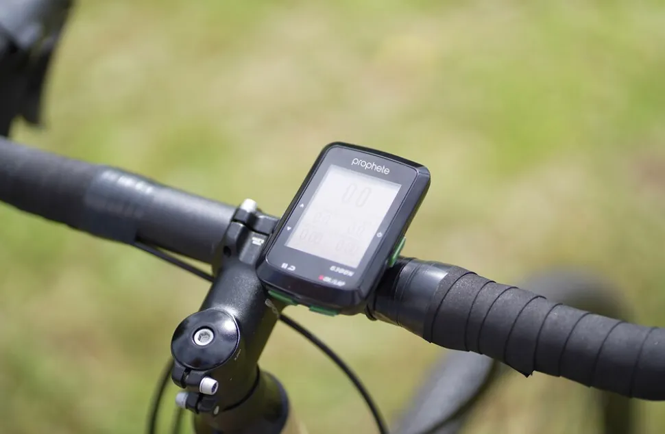 Fahrradnavigationssystem, GPS Computer, 14 Funktionen inkl. Lenkerhalterung,