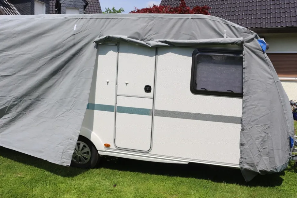 HC Outdoor Wohnwagen Abdeckplane Größe M 550 x 250 x 220 cm