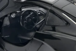 JAMARA McLaren P1 1:14 schwarz 2,4GHz Tür manuell
