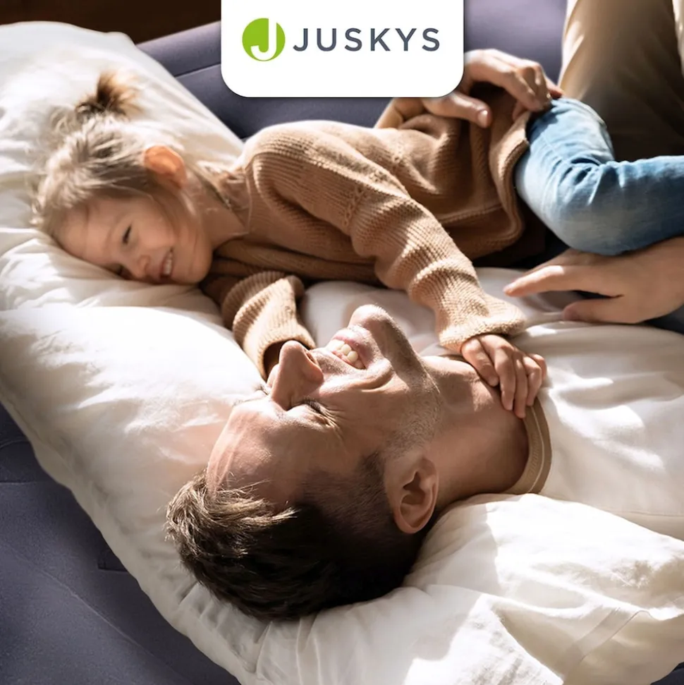 Juskys Luftmatratze Sapri L in Blau-Weiß - 2 Personen Luftbett selbstaufblasend - integrierter Pumpe