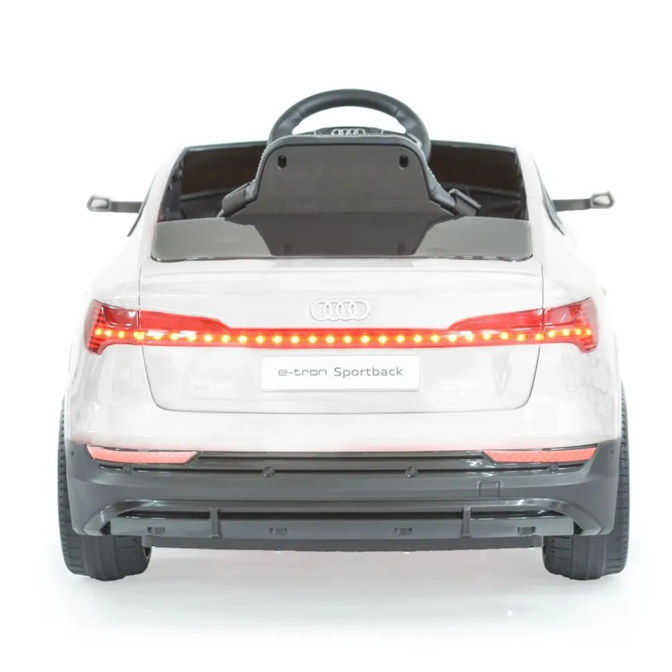 Moni Kinder Elektroauto Audi Sportback Fernbedienung Frontlichter Musik USB Gurt weiß