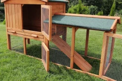 MyAnimal Hasenstall MH-03 Doppelstockhaus mit Garten, Freilauf, Kiefernholz, verzinkter Draht (Braun 2.0)