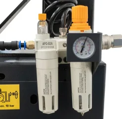 PKW Reifenmontiermaschine 1021 und Radwuchtmaschine