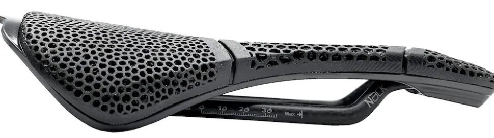 Rennrad-Sattel Scratch M5 PAS 3D, 250x140mm