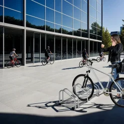 tectake® Fahrradständer, aus rostfreiem Stahl, Boden- und Wandmontage, von beiden Seiten befahrbar