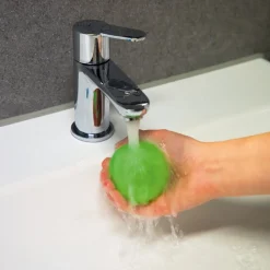 Toi-Toys - Fluoreszierende Bälle - Glow Throw (12 Stück) super sticky leuchtend leuchtende balls dark Dunkelheit
